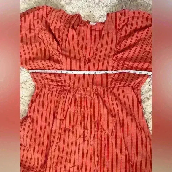 A new day orange stripped puffed sleeves midi dress. - Picture 9 of 9